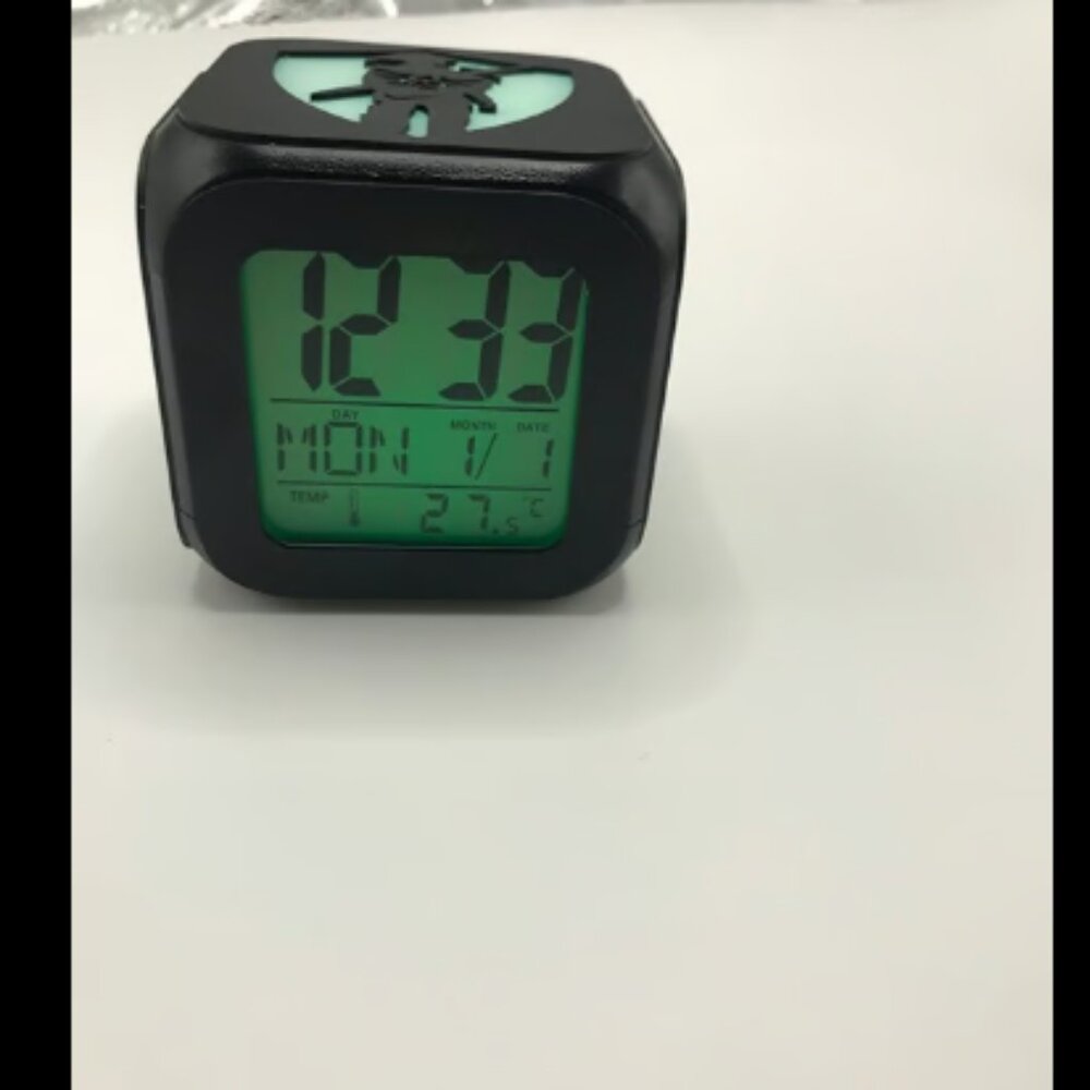 THE LEGEND OF ZELDA Led Alarm Clock Pattern Creative Desk Table Clock Glowing